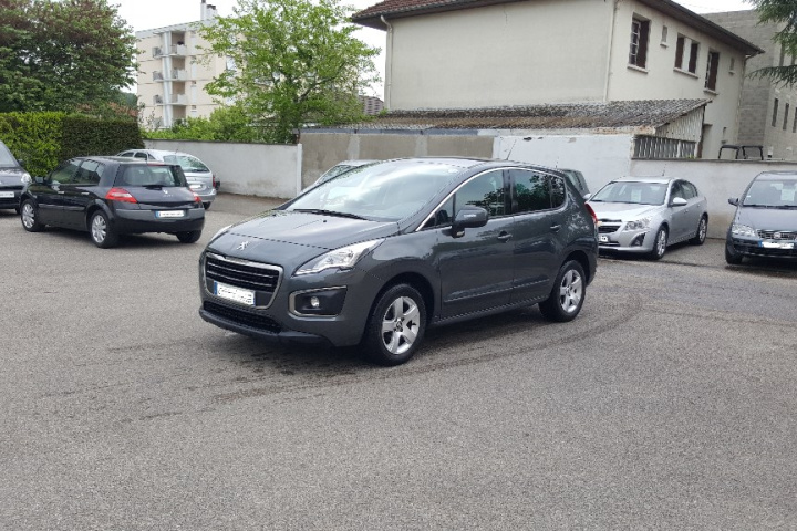 PEUGEOT 3008 BUSINESS
