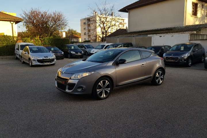 RENAULT MEGANE III COUPE