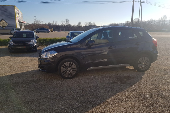 SUZUKI SX4 S-CROSS
