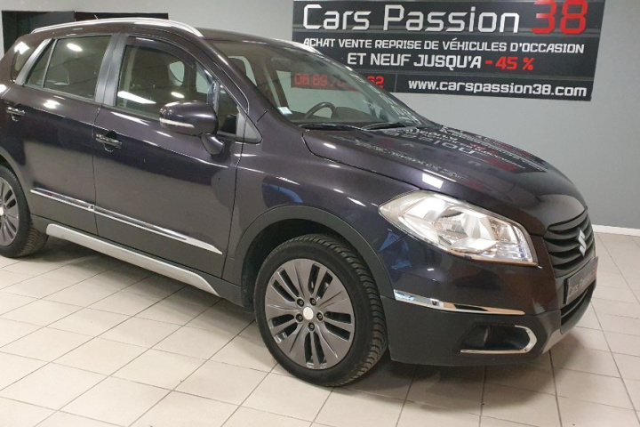 SUZUKI SX4 S-CROSS