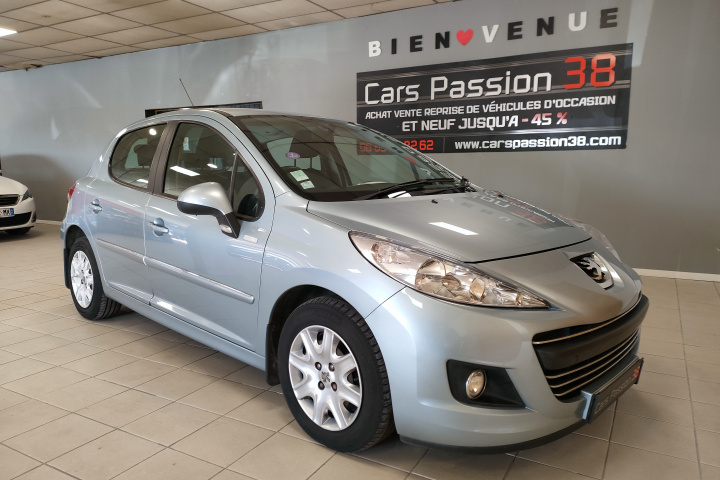 PEUGEOT 207