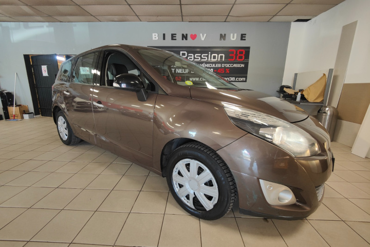 RENAULT GRAND SCENIC III