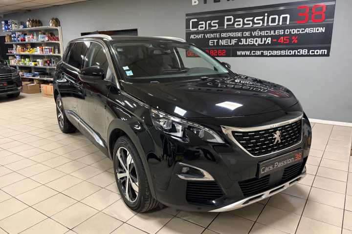 PEUGEOT 5008