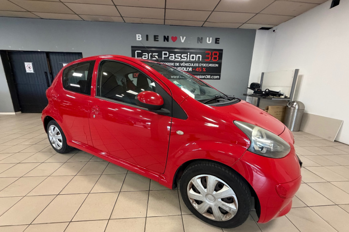 TOYOTA AYGO