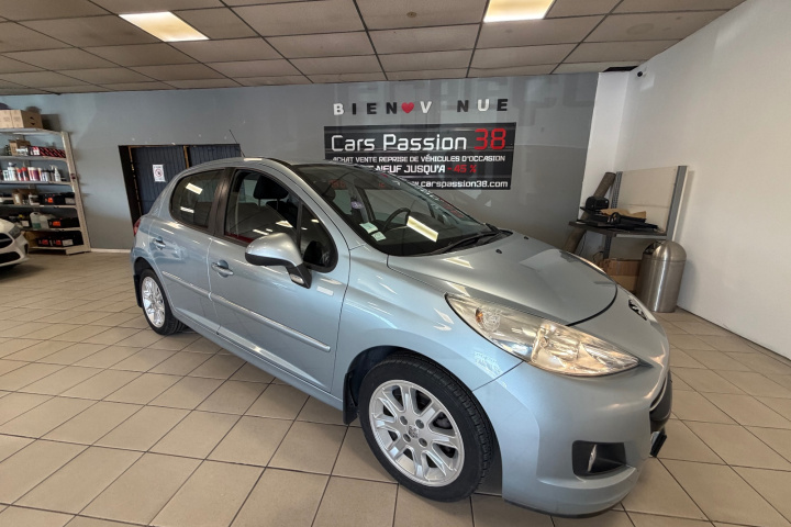 PEUGEOT 207